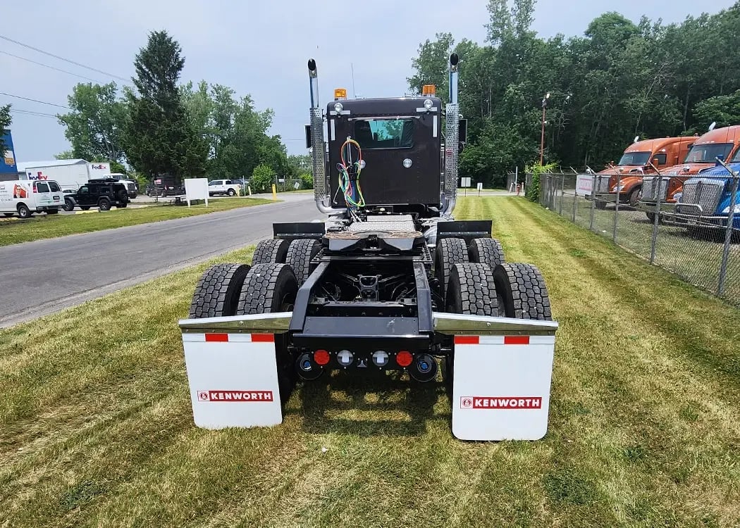 Kenworth W900